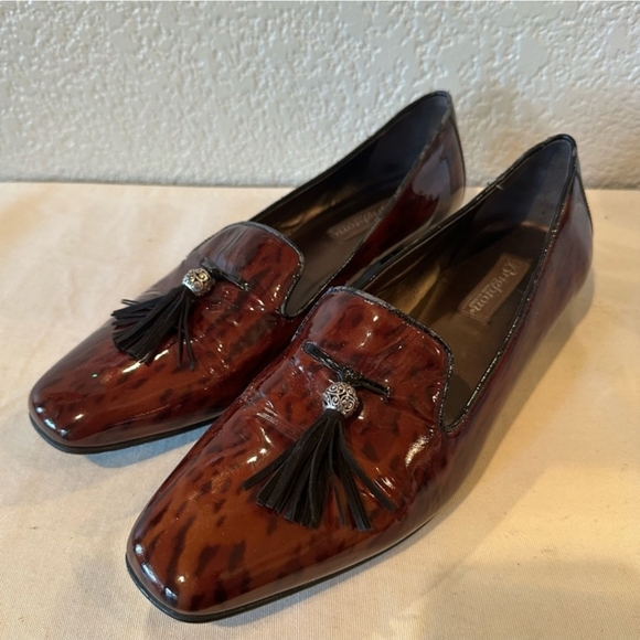 Brighton Noho Cheetah Patent Black Tassel Loafers Size 8 Elegant Quiet Luxury - Picture 1 of 8